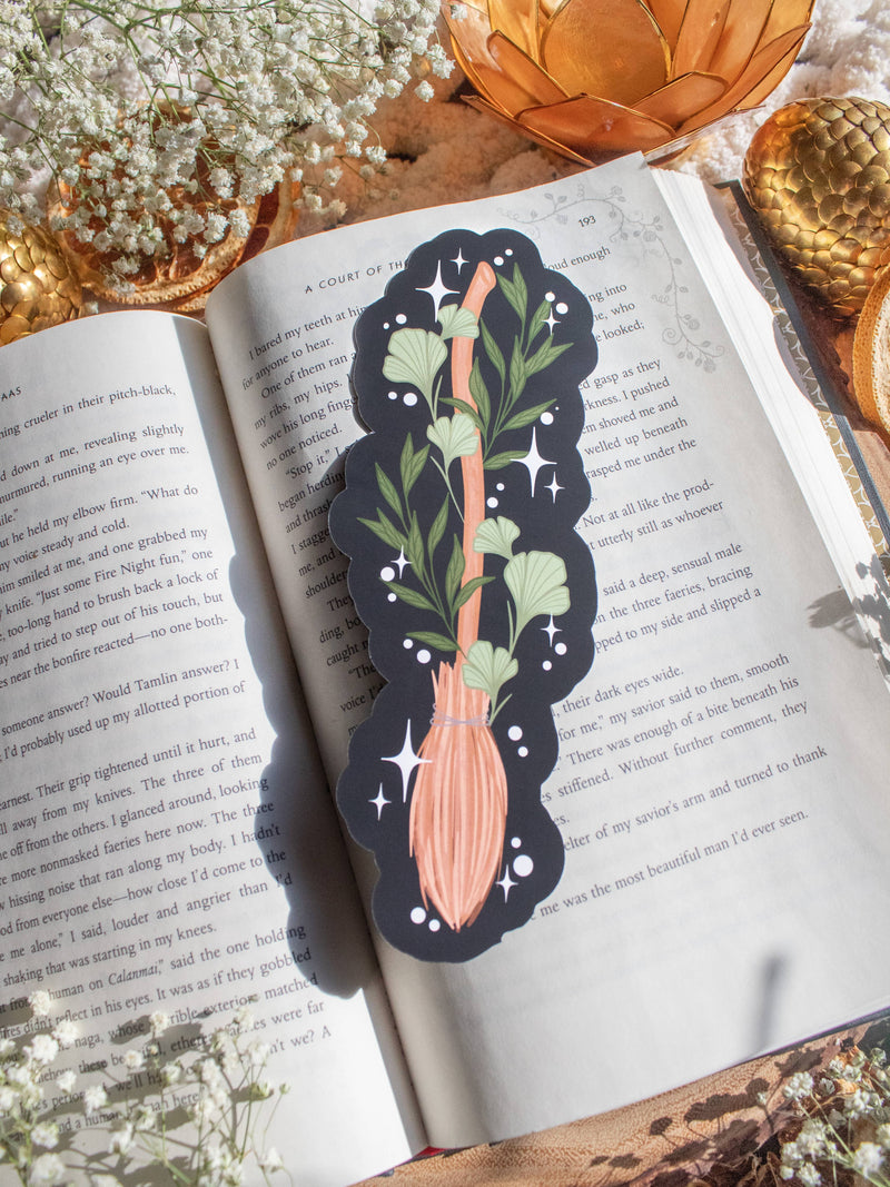 Meaggie Moos - PRE-ORDER | Autumn / Halloween Die-Cut Bookmarks