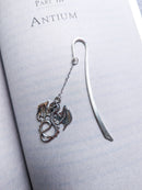 Bookish Trinkets - Silver flying dragon Metal Hook Bookmark with silver chain