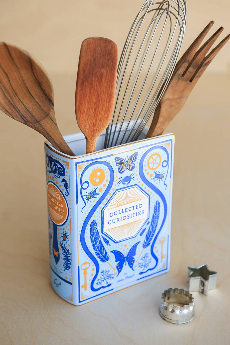 Chronicle Books - Bibliophile Vase 2