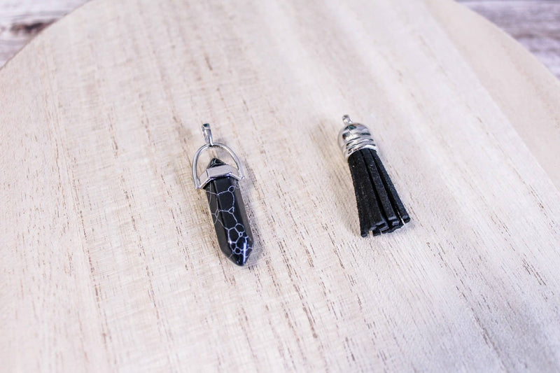 Bookish Trinkets - Fantasy Dagger Chain Bookmark With Charm and Tassel: Black Crystal
