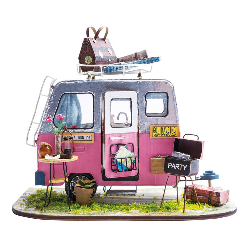 DGM04, DIY Miniature House Kit: Happy Camper